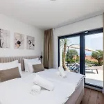 Aria Prestige